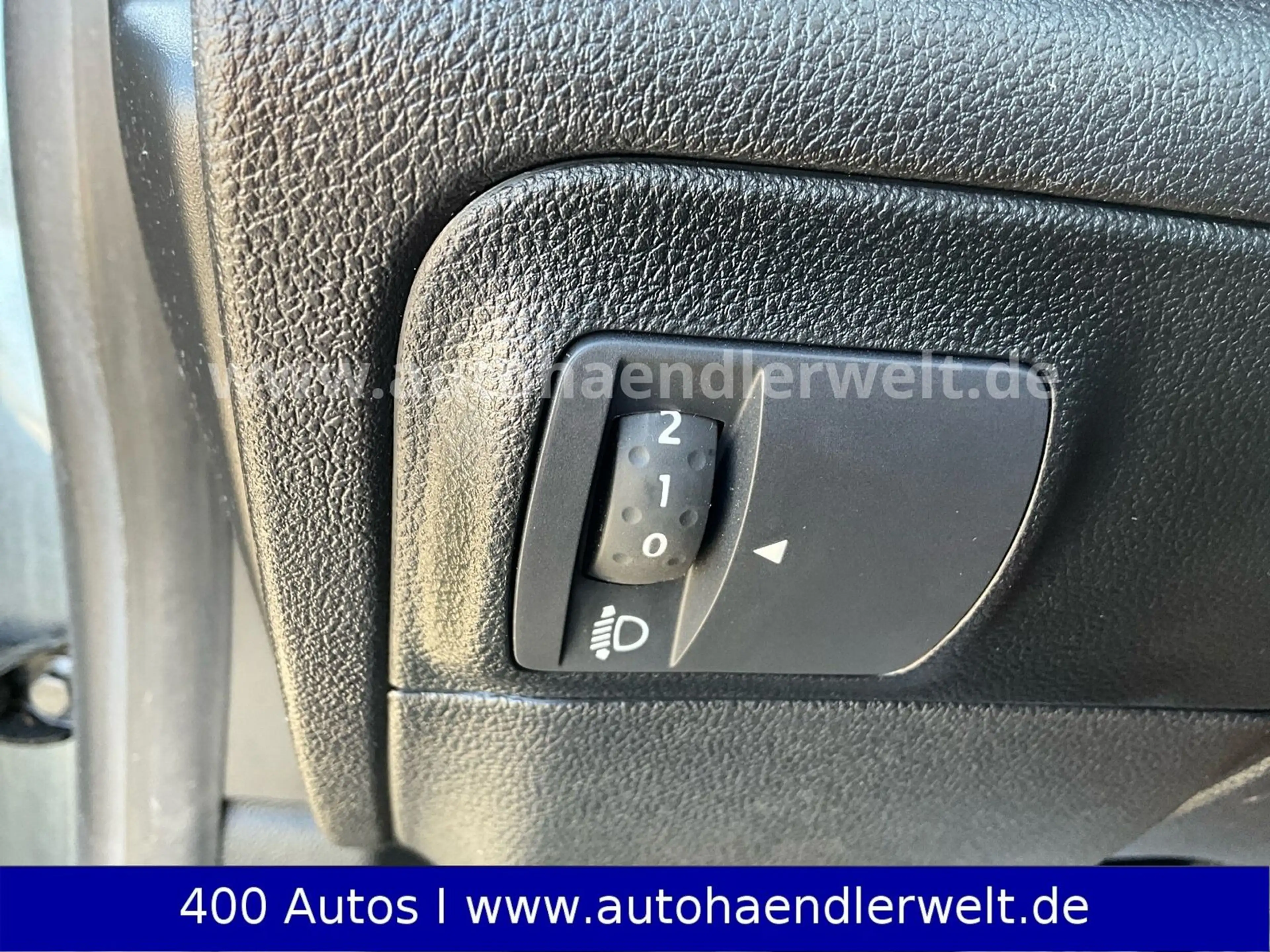 Renault Megane Grandtour 1.3 TCE Intens — photo 15