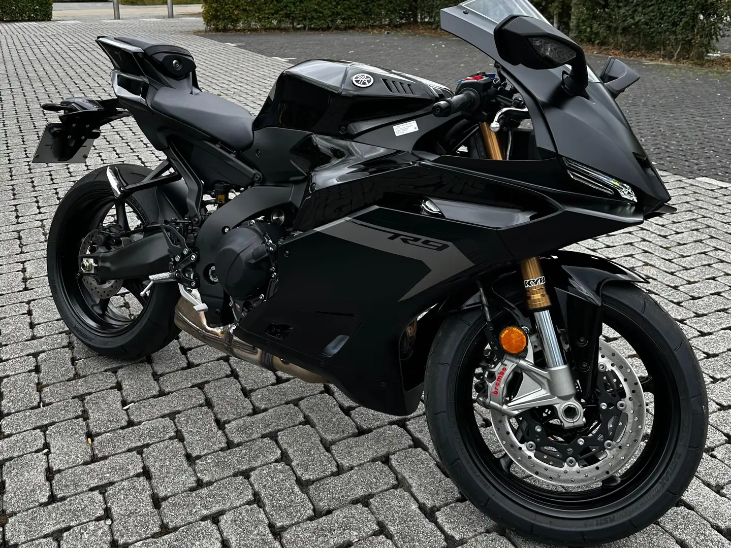 Yamaha YZF-R6 R9 - 2