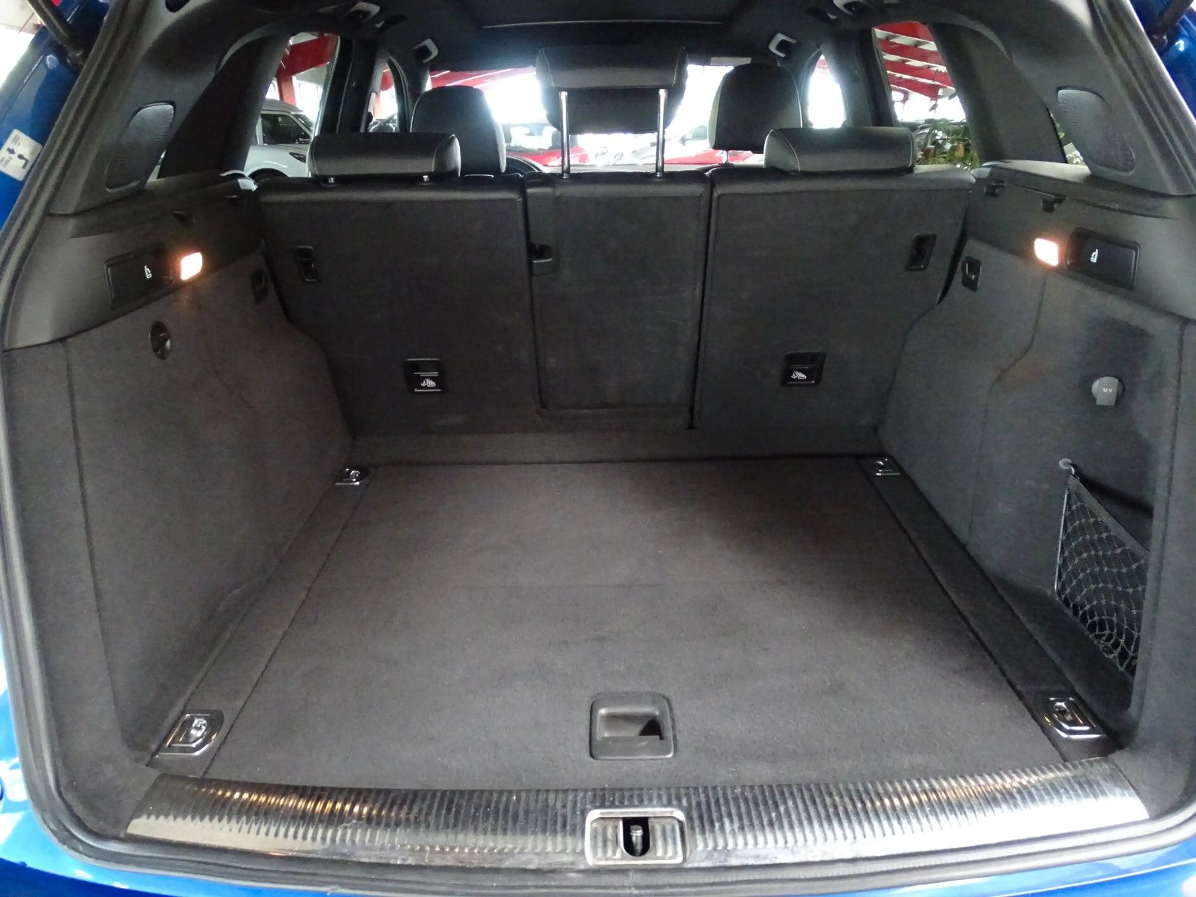 Audi SQ5 3.0 TDI competition quattro*B&O+PANO+AHK — photo 7