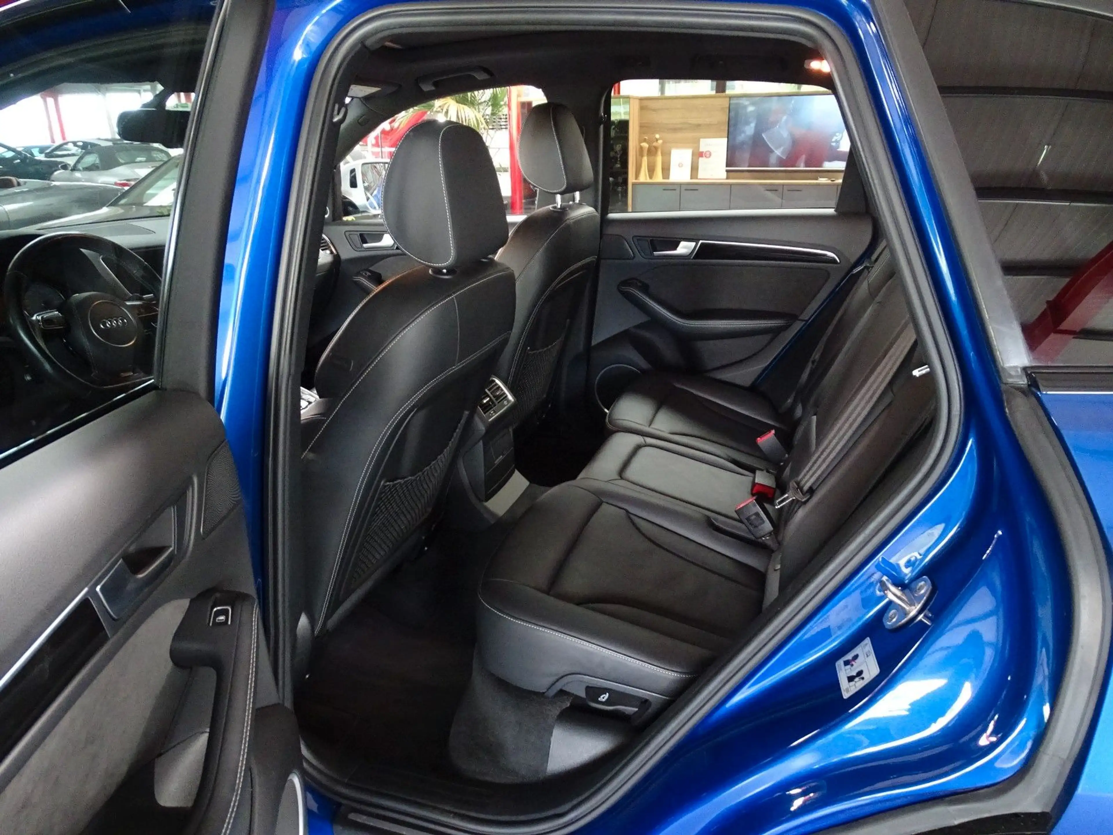 Audi SQ5 3.0 TDI competition quattro*B&O+PANO+AHK — photo 11
