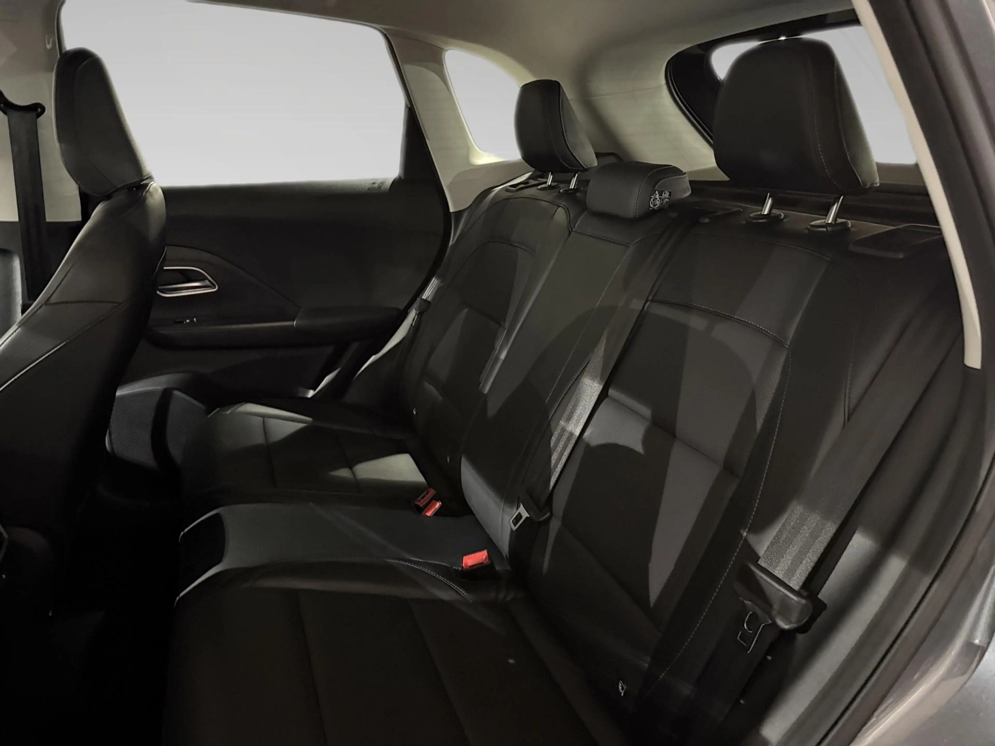 MG ZS 1.5 Hybrid+ Luxury — photo 10