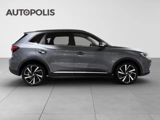 MG ZS view 15