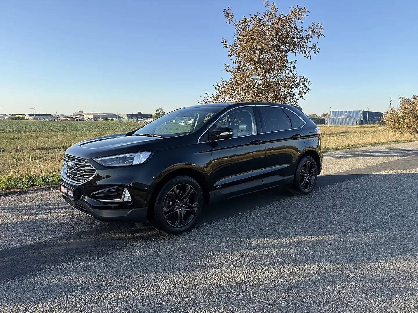 Ford Edge 2,0 EcoBlue SCR 4x4 Titanium Aut. Schwarz - 2