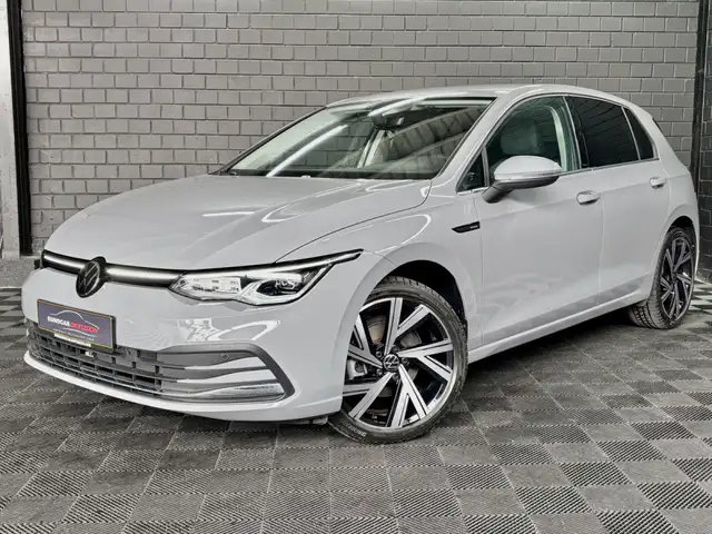 Volkswagen Golf Style 1.5 TSI 130 CV BVM6 *BERGAMO* MASSAGE* CARPL