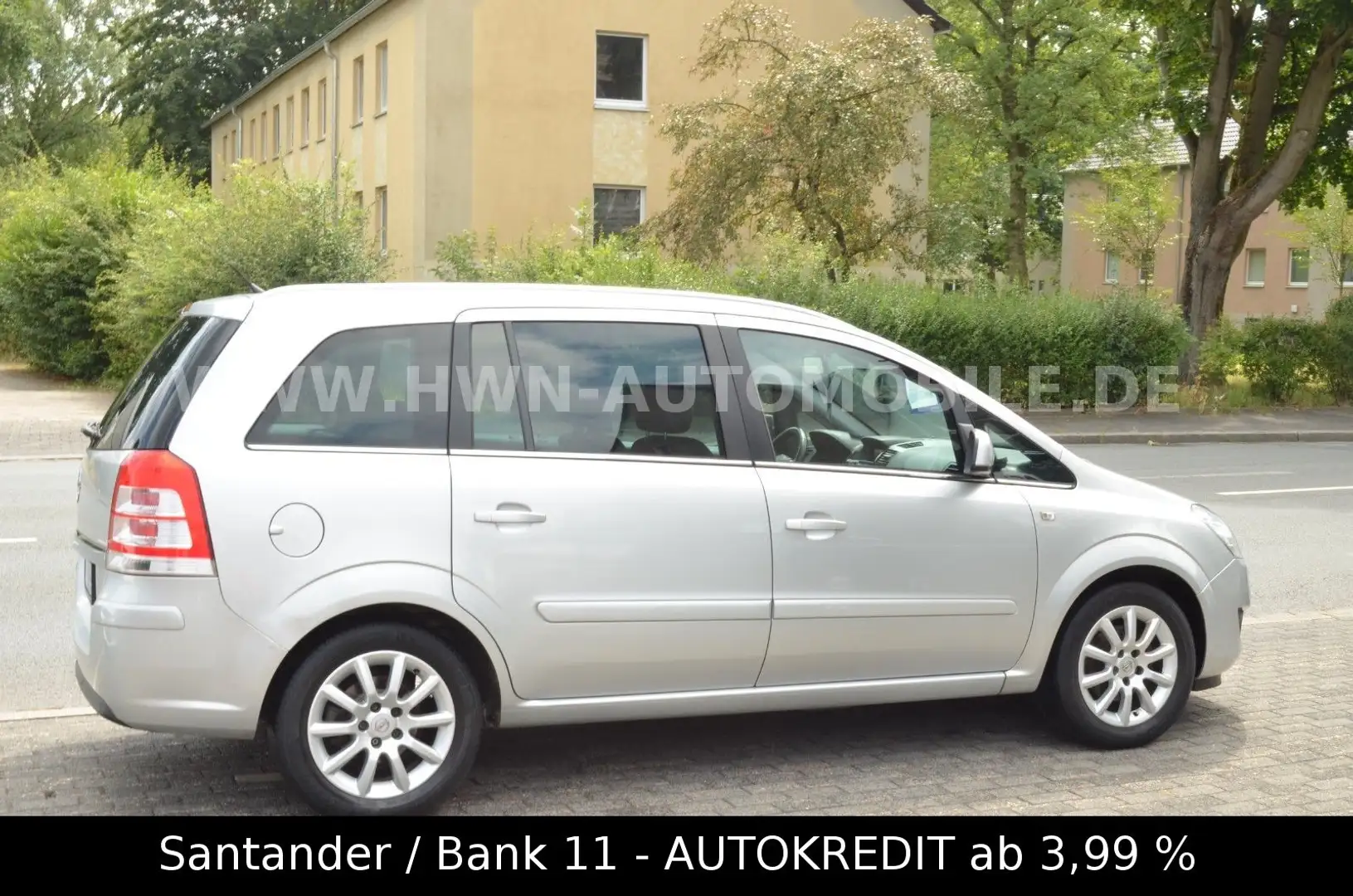 Opel Zafira B Innovation*TEMOMAT*7 SITZER*PDC*XENON* Argent - 2