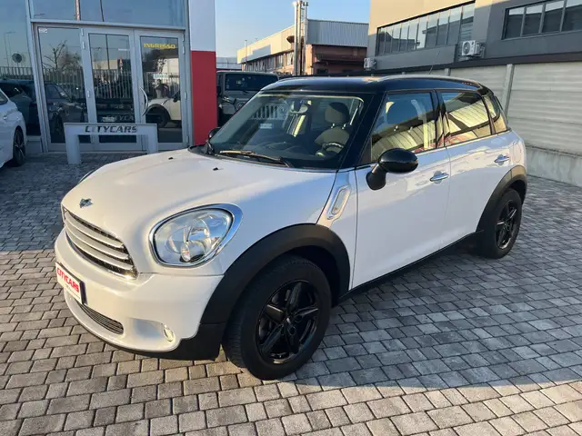 MINI Cooper Countryman 1.6 Benzina Cambio Automatico con soli 86000 Km !! Ok Neopatentati !!
