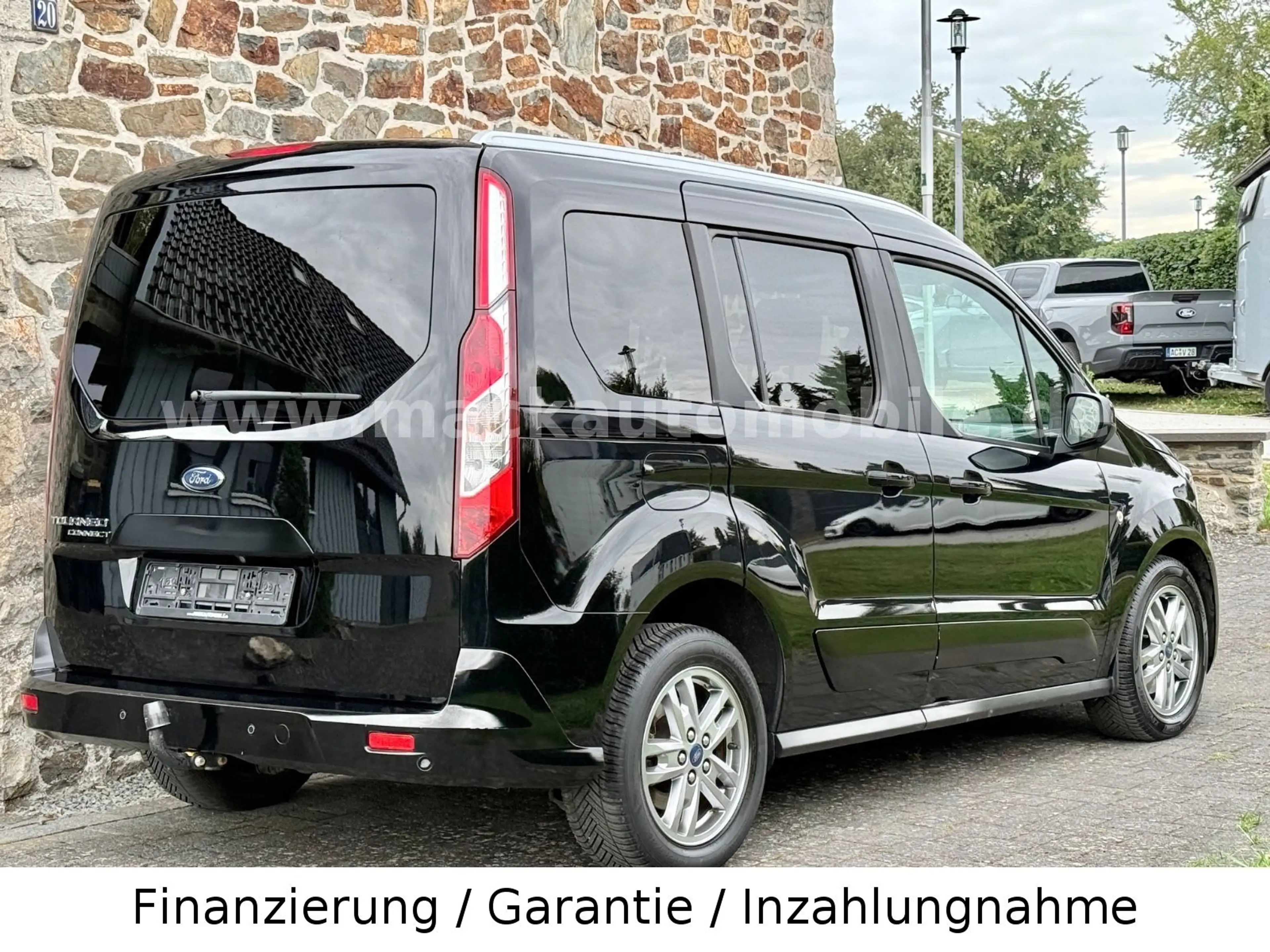 Ford Tourneo Connect Titanium — photo 3