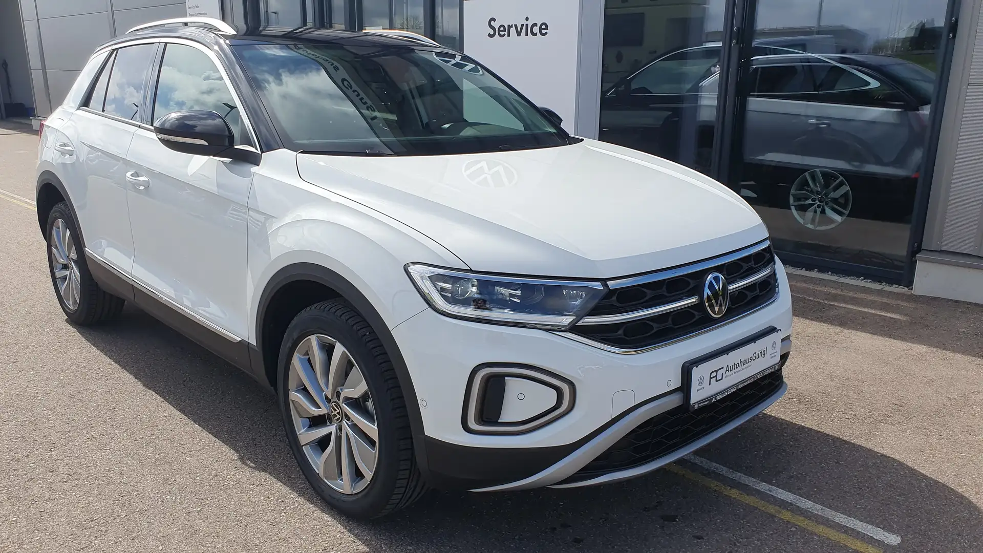 Volkswagen T-Roc T-Roc Style 2.0 TSI DSG 4M AHK/IQ/Matrix/Easy Weiß - 1