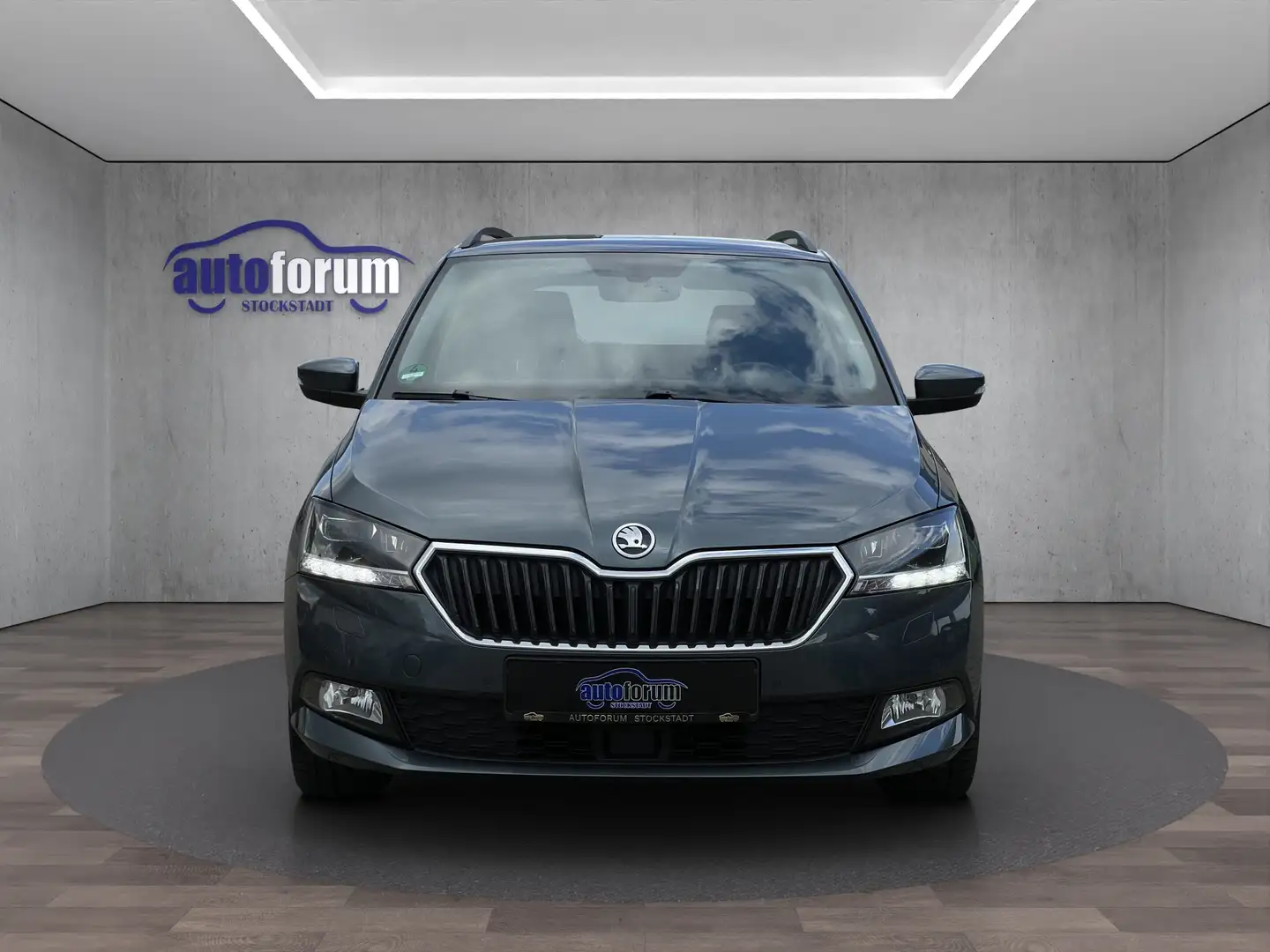 Skoda Fabia Combi 1.0 TSI DSG Clever NAVI ACC LED SMARTLINK Grau - 2