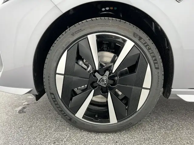 Peugeot 308 view 10