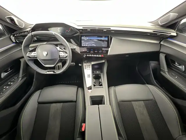 Peugeot 308 view 6