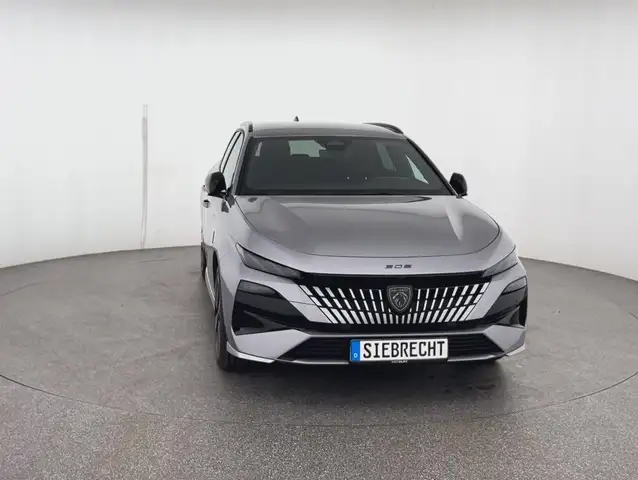 Peugeot 308 view 2
