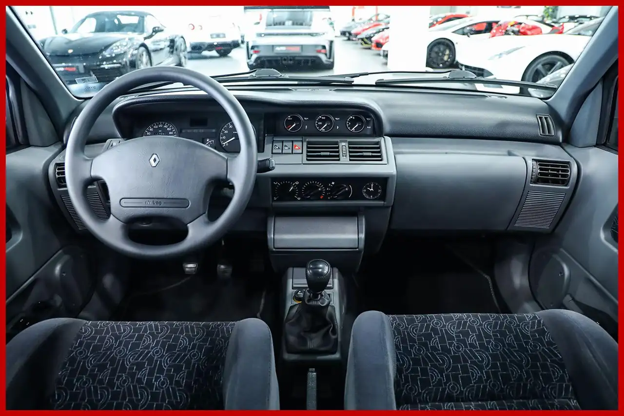 Renault Clio 1.8i 16V - ISCIRTTA A.S.I. - OTTIME CONDIZIONI, foto 12