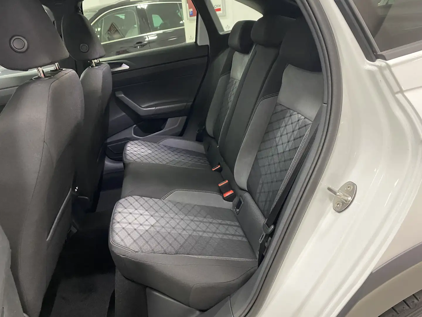 Volkswagen Taigo Taigo 1.0 tsi R-Line 110cv tetto apribile panorami - 2