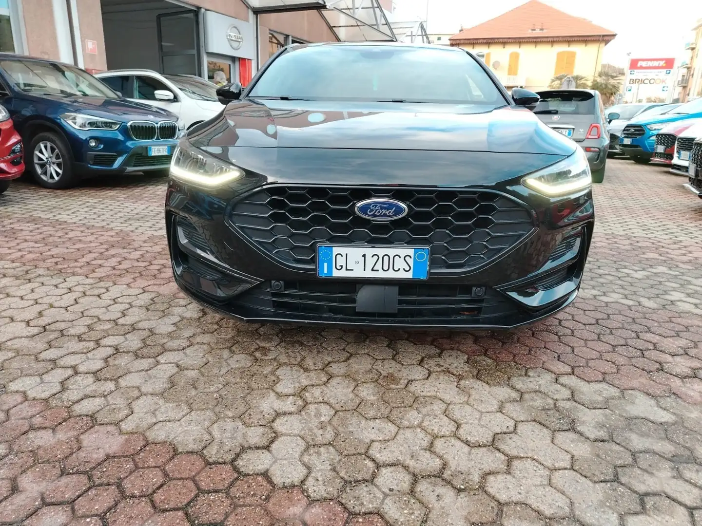Ford Focus 1.0 EcoBoost Hybrid 125 CV 5p. ST Line Nero - 2