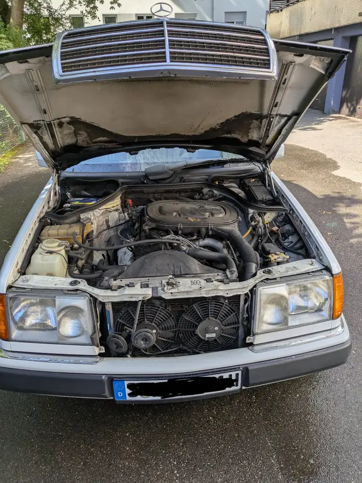 Mercedes-Benz E 200, foto 9