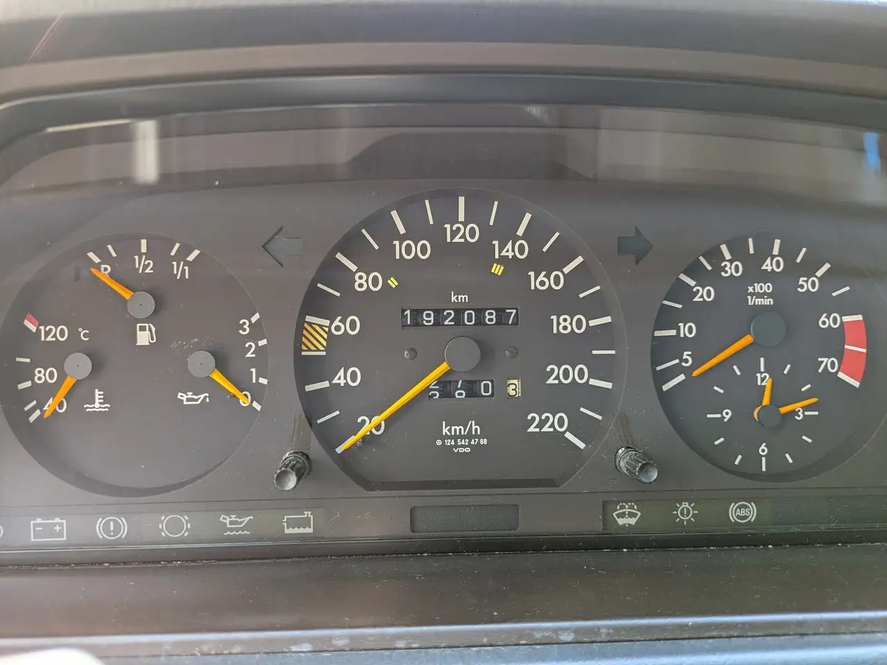 Mercedes-Benz E 200, foto 8