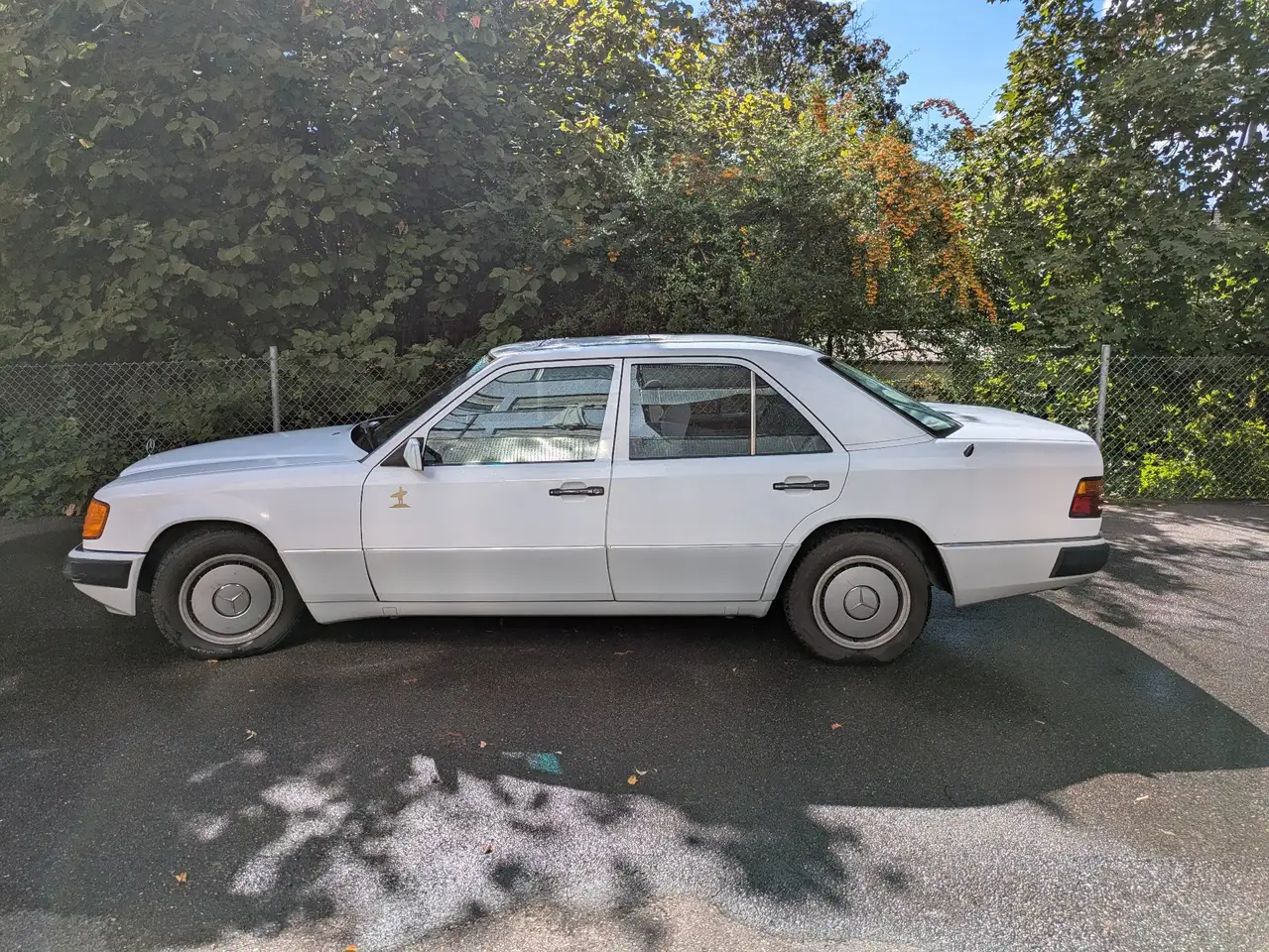 Mercedes-Benz E 200, foto 2