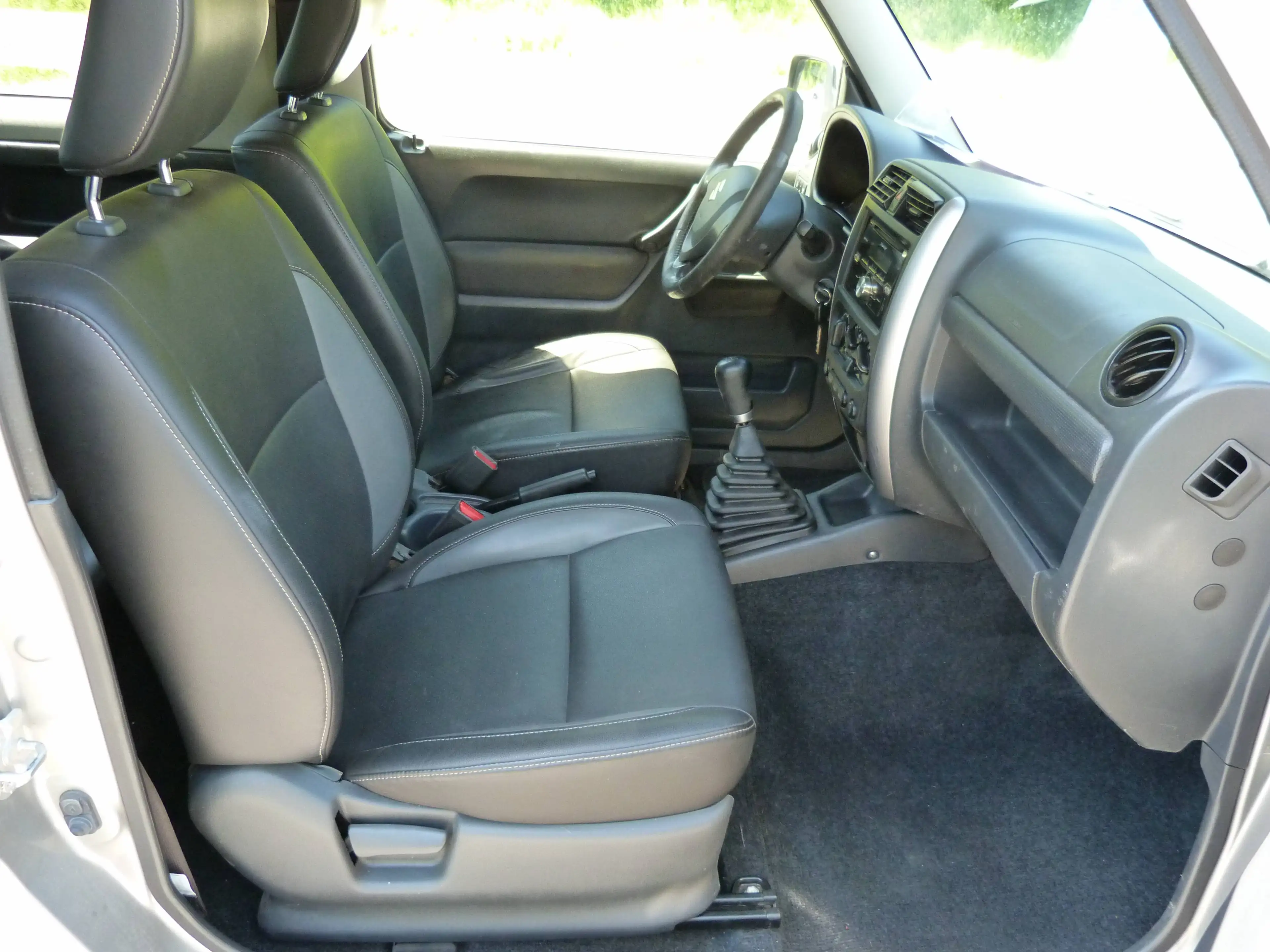 Suzuki Jimny 1.3i JLX Dakota Garantie 12 Mois — photo 12