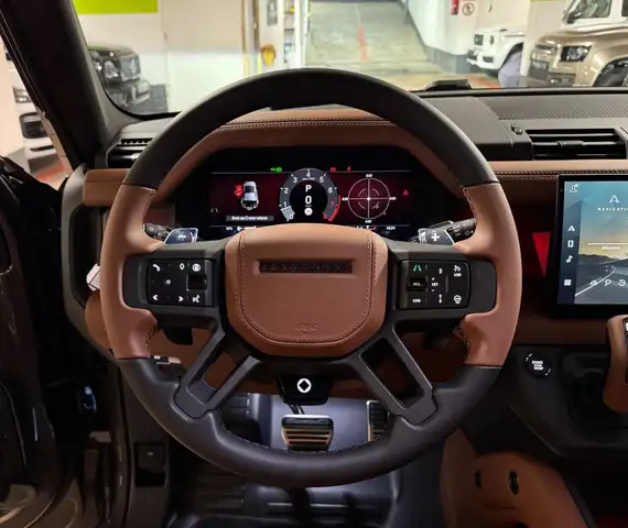 Land Rover Defender view 26