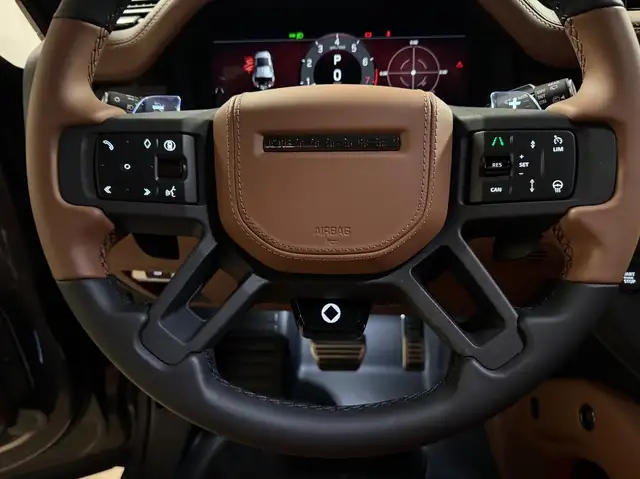 Land Rover Defender view 27