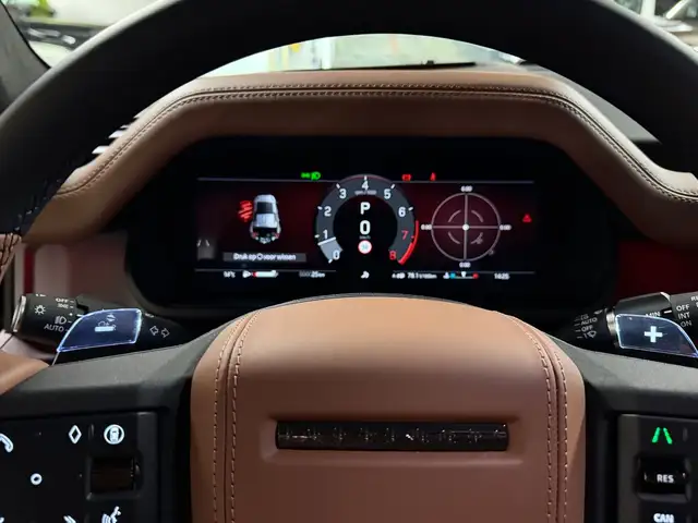 Land Rover Defender view 28