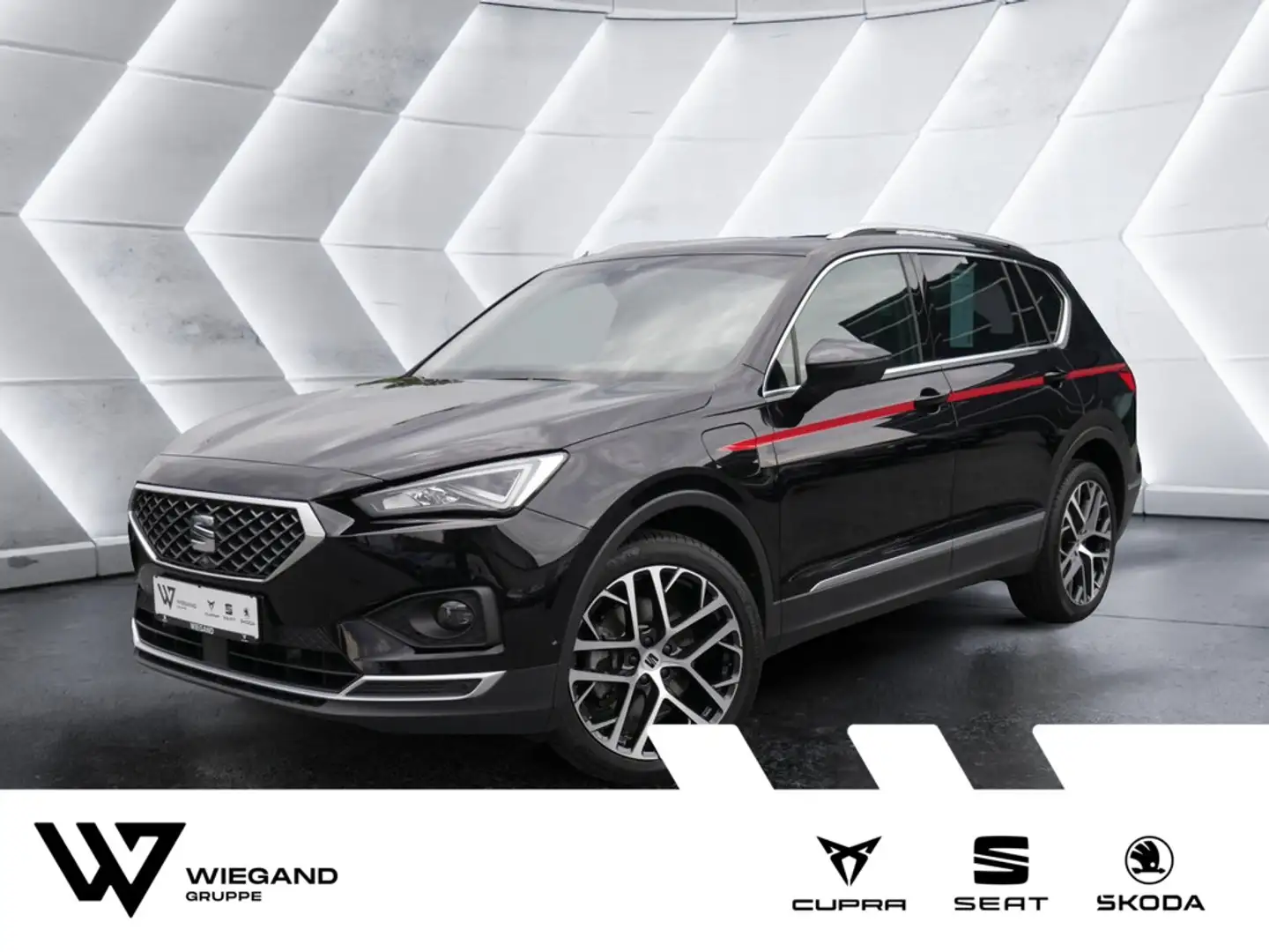 SEAT Tarraco 1.4 TSI Xperience e-Hybrid 20"-LM PAN Schwarz - 1