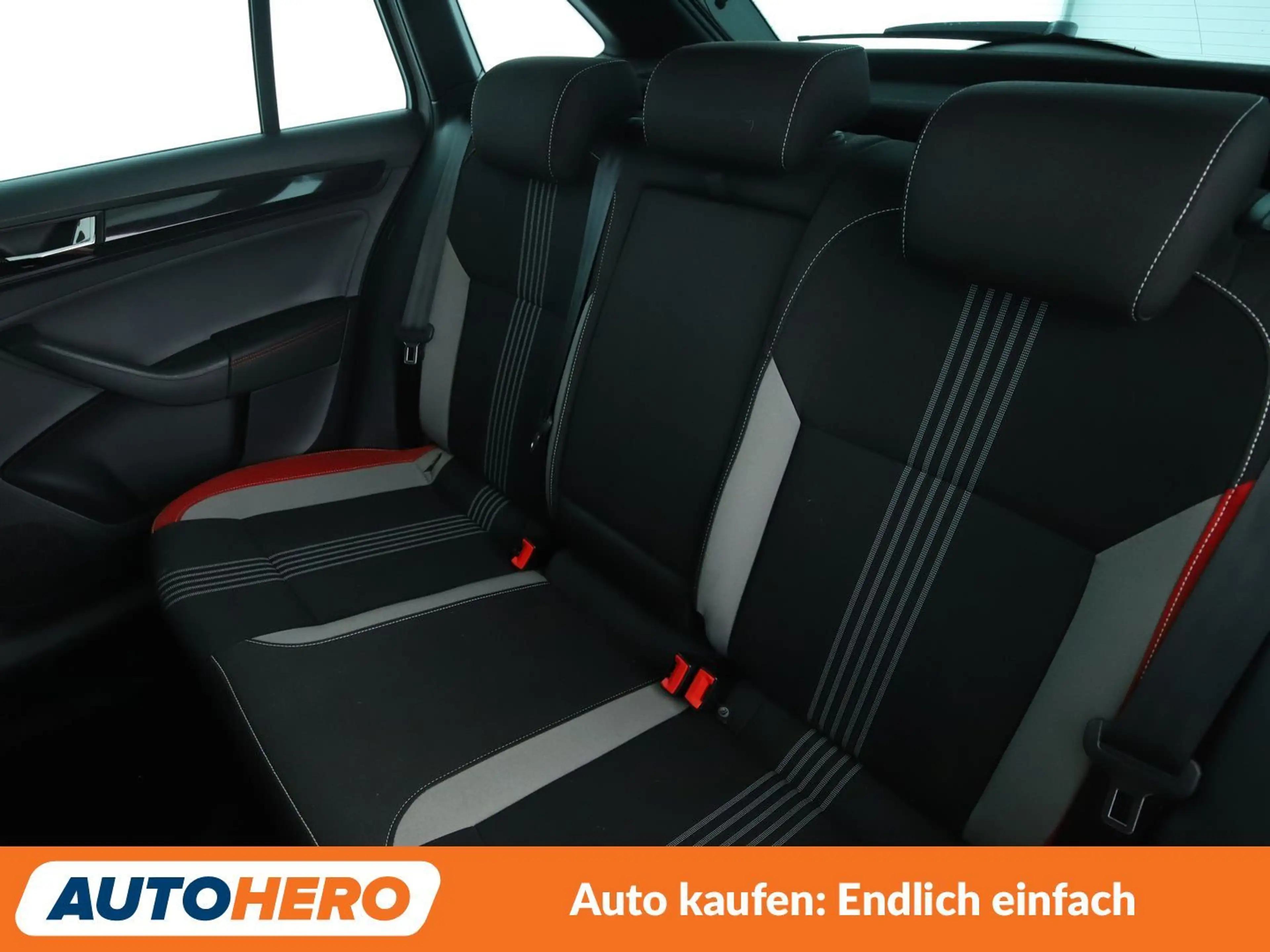 Skoda Rapid/Spaceback 1.0 TSI Ambition *TEMPO*PDC*SHZ*ALU*KLIMA* — photo 14