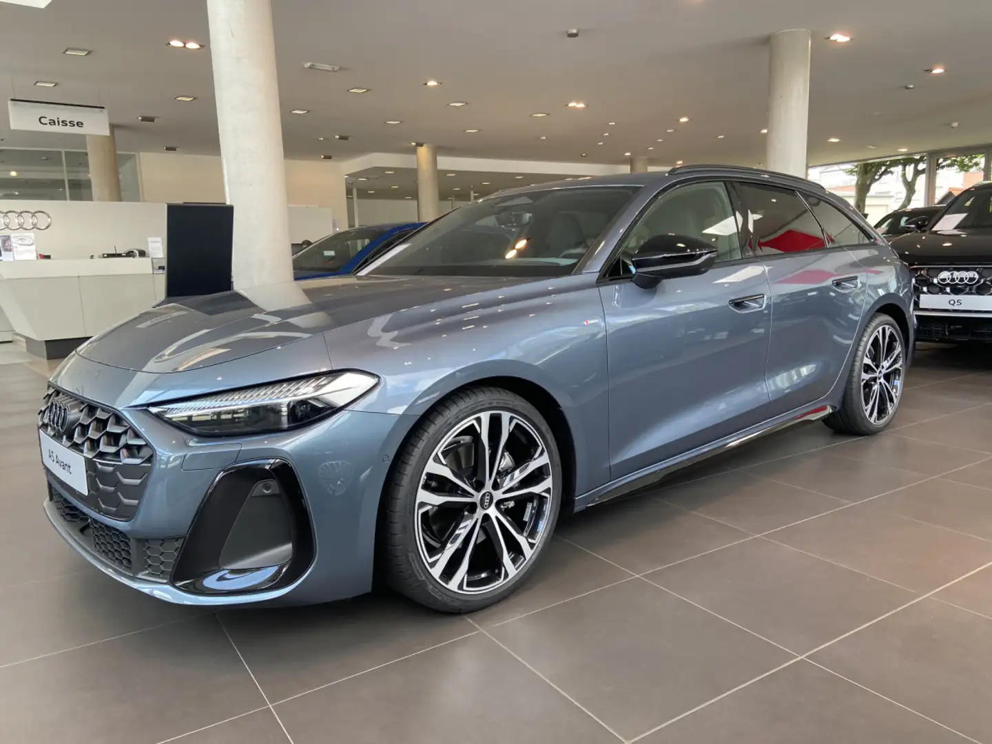Audi A5 Avant S line TFSI quattro 204 CV S tronic Bleu - 1