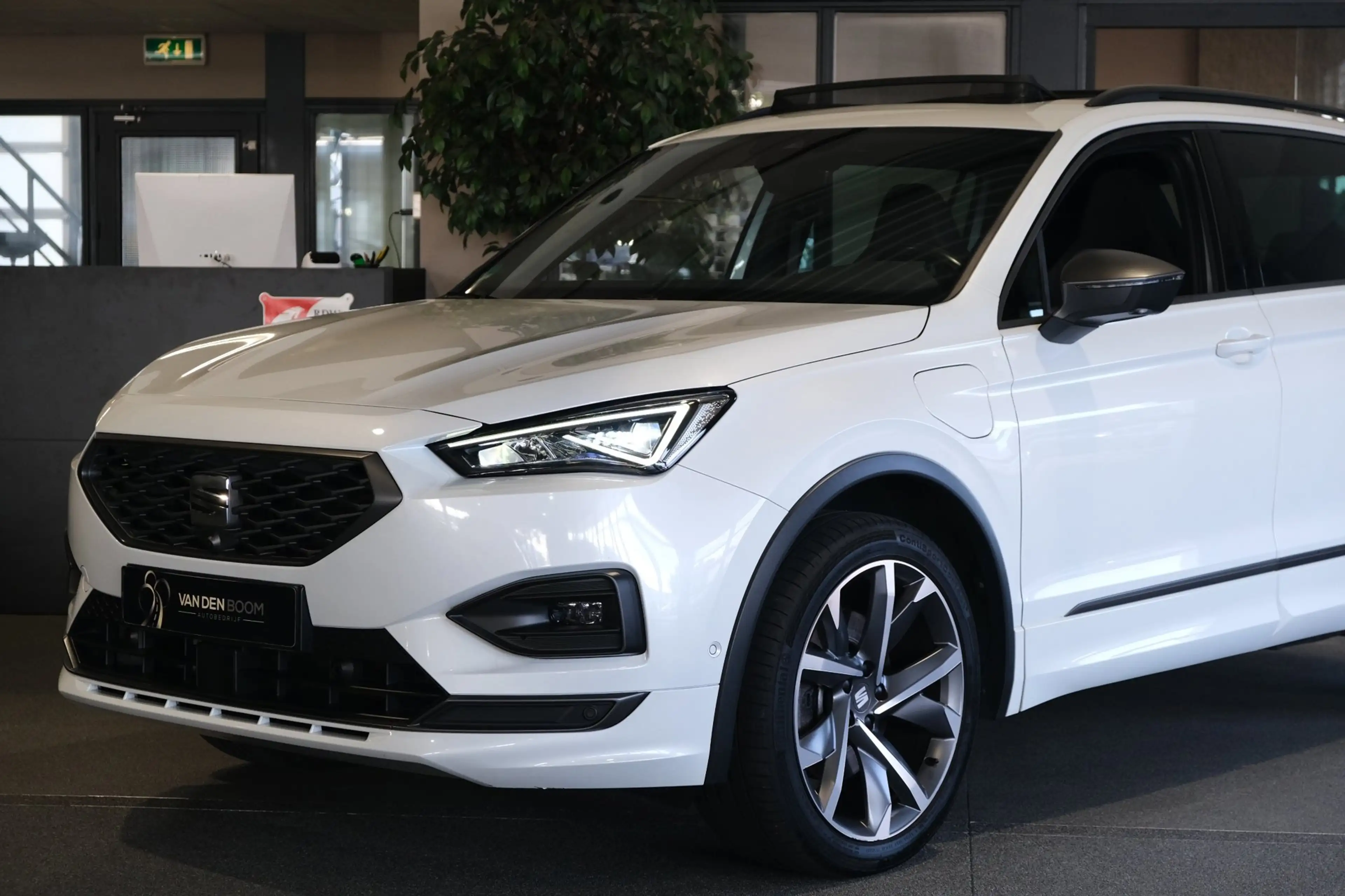 SEAT Tarraco 1.4 TSI e-Hybrid PHEV FR 245PK Pano Trekhaak 360Ca — photo 15