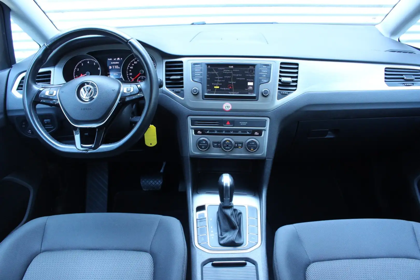 Volkswagen Golf Sportsvan 1.4 TSI DSG Highline 2eEIG NAV PDC STOELVW TREKHAA Šedá - 2