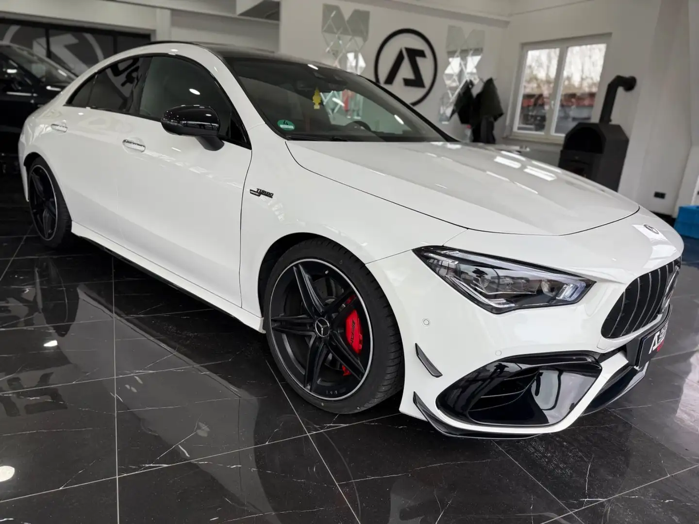 Mercedes-Benz CLA 45 AMG 4M Distr+ Aero Multi Pano Burme 360° Weiß - 1