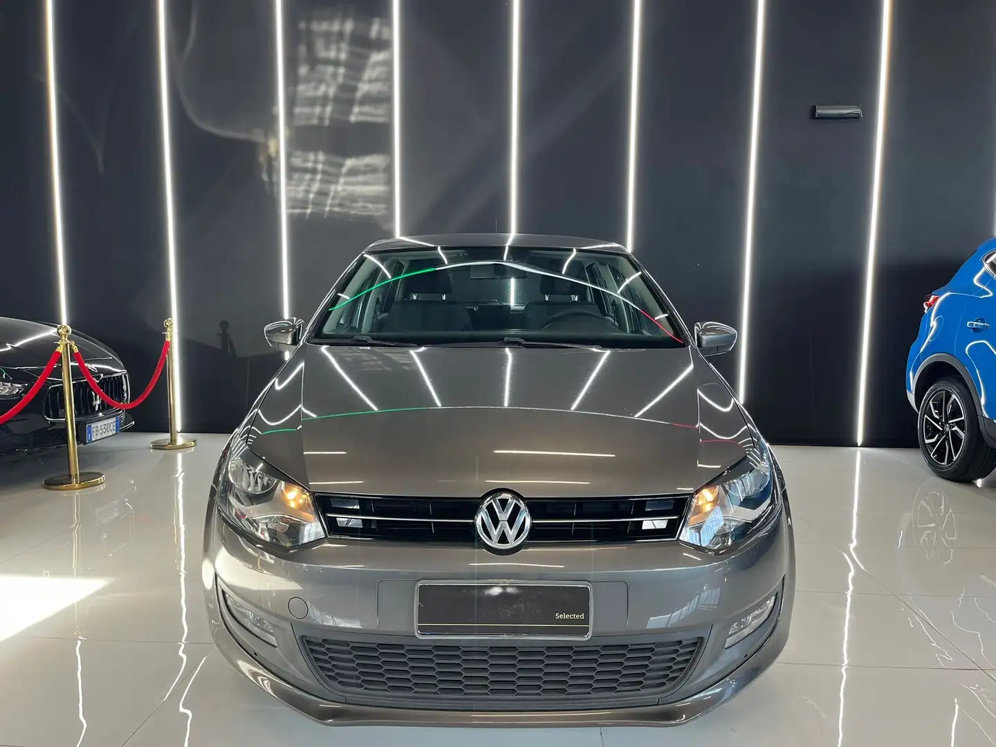 Volkswagen Polo 5p 1.2 tdi Comfortline UNICO PROPRIETARIO Gris - 2