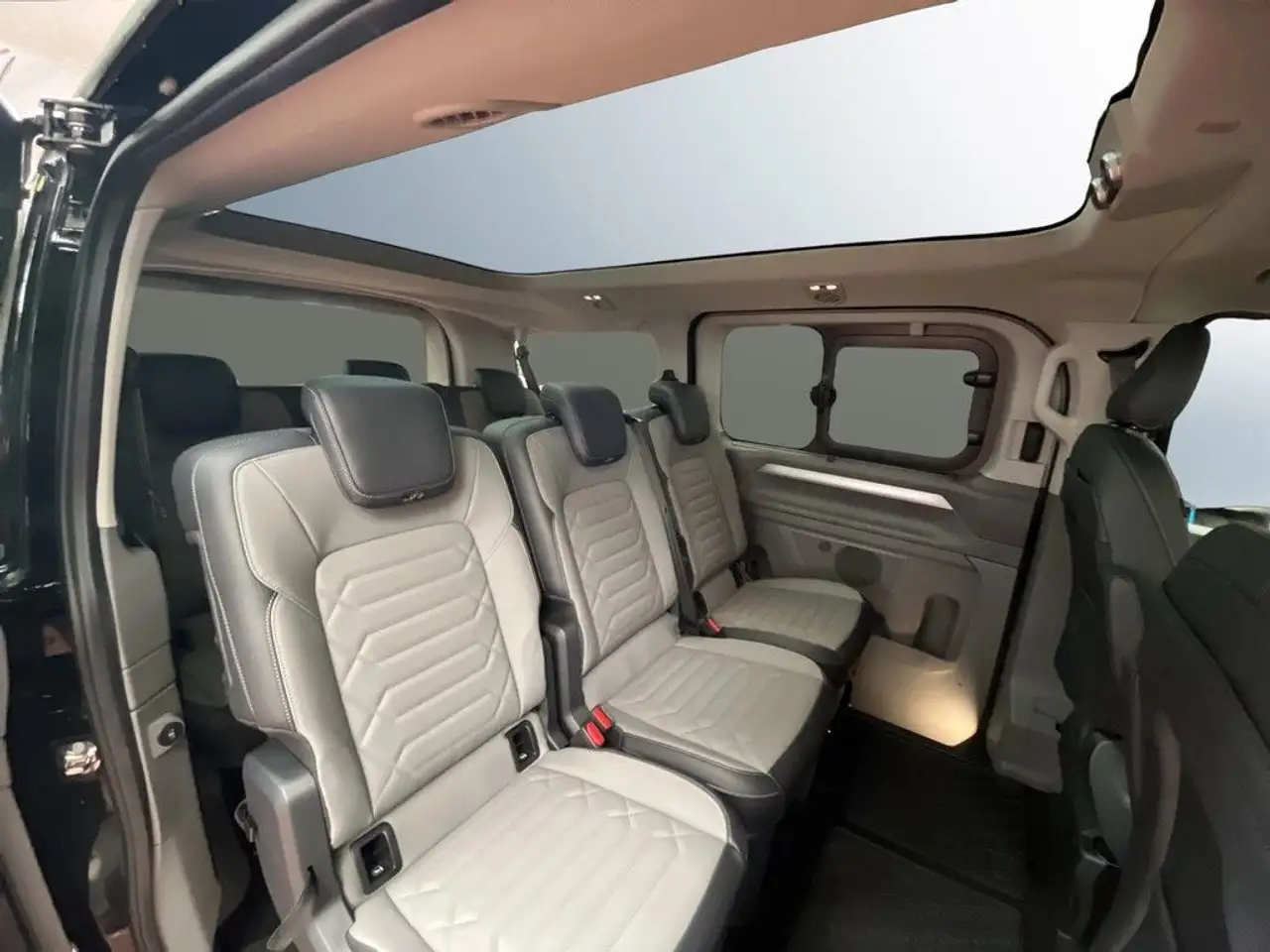 Volkswagen T7 Caravelle Style 160 kW Automatik 19