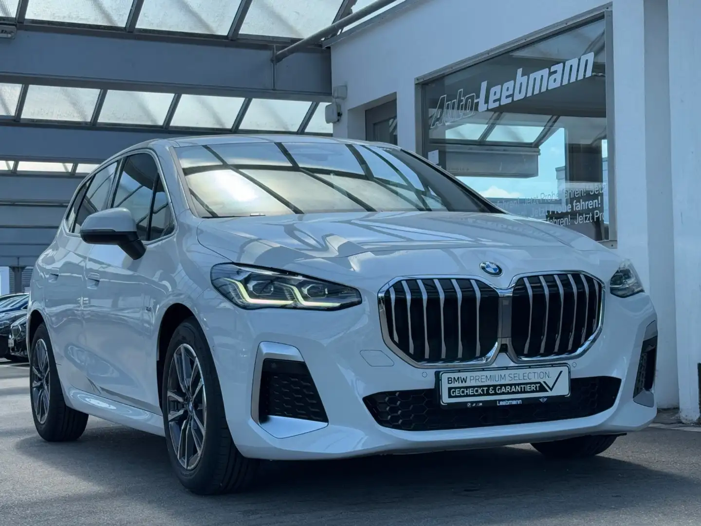 BMW 218 d Active Tourer M-Sport GARANTIE bis 06/2029 Weiß - 2