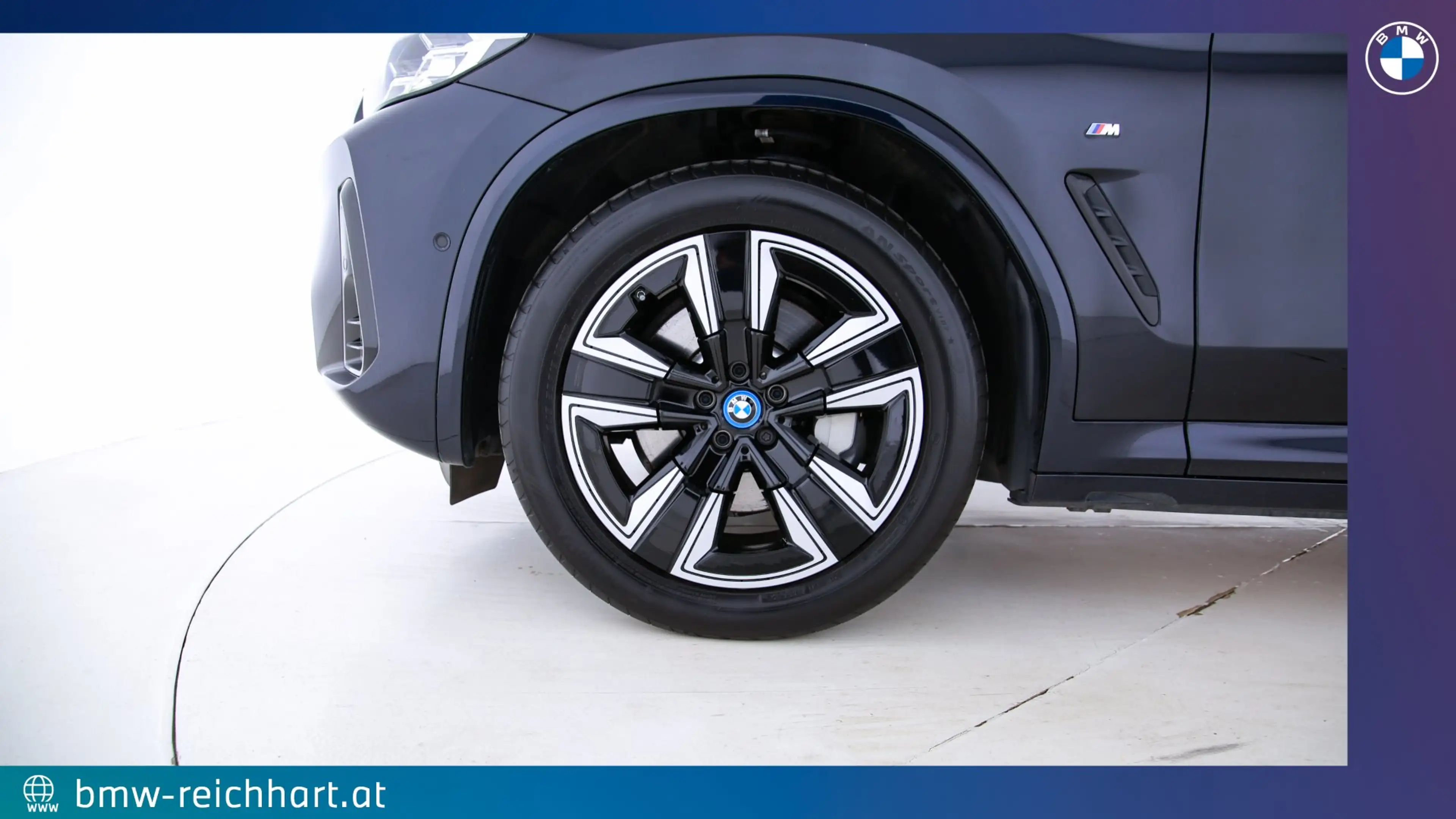 BMW iX3 M Driving Assistant Professional / M-Sport / Adaptiver LED-Scheinwerfer / Panoramad./ Rückfahrkamera — photo 14