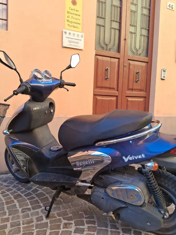 Benelli Velvet 150