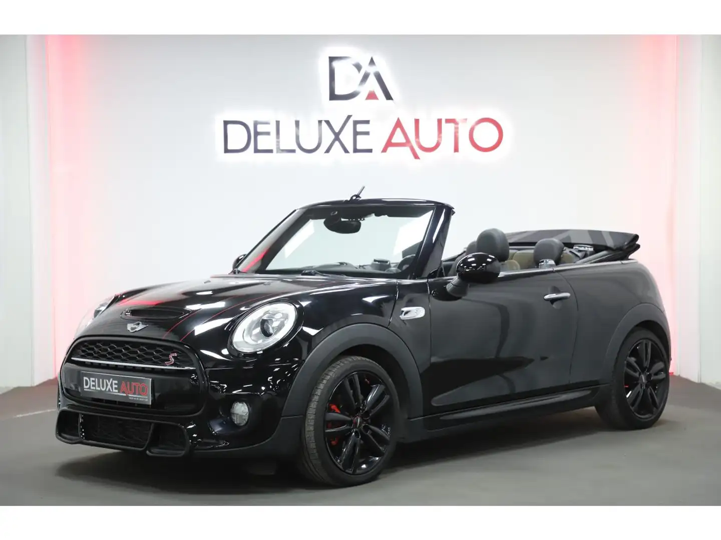 MINI John Cooper Works Cooper S 2.0i 192 Pack John Cooper Works Černá - 1