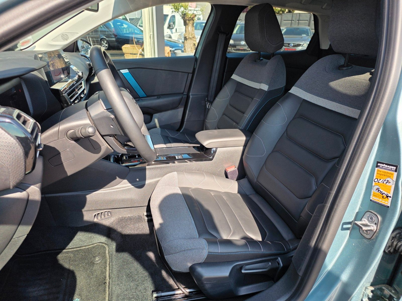 Citroen C4 Lim. ë- Shine HUD/ABSTAND/1.HAND — photo 16