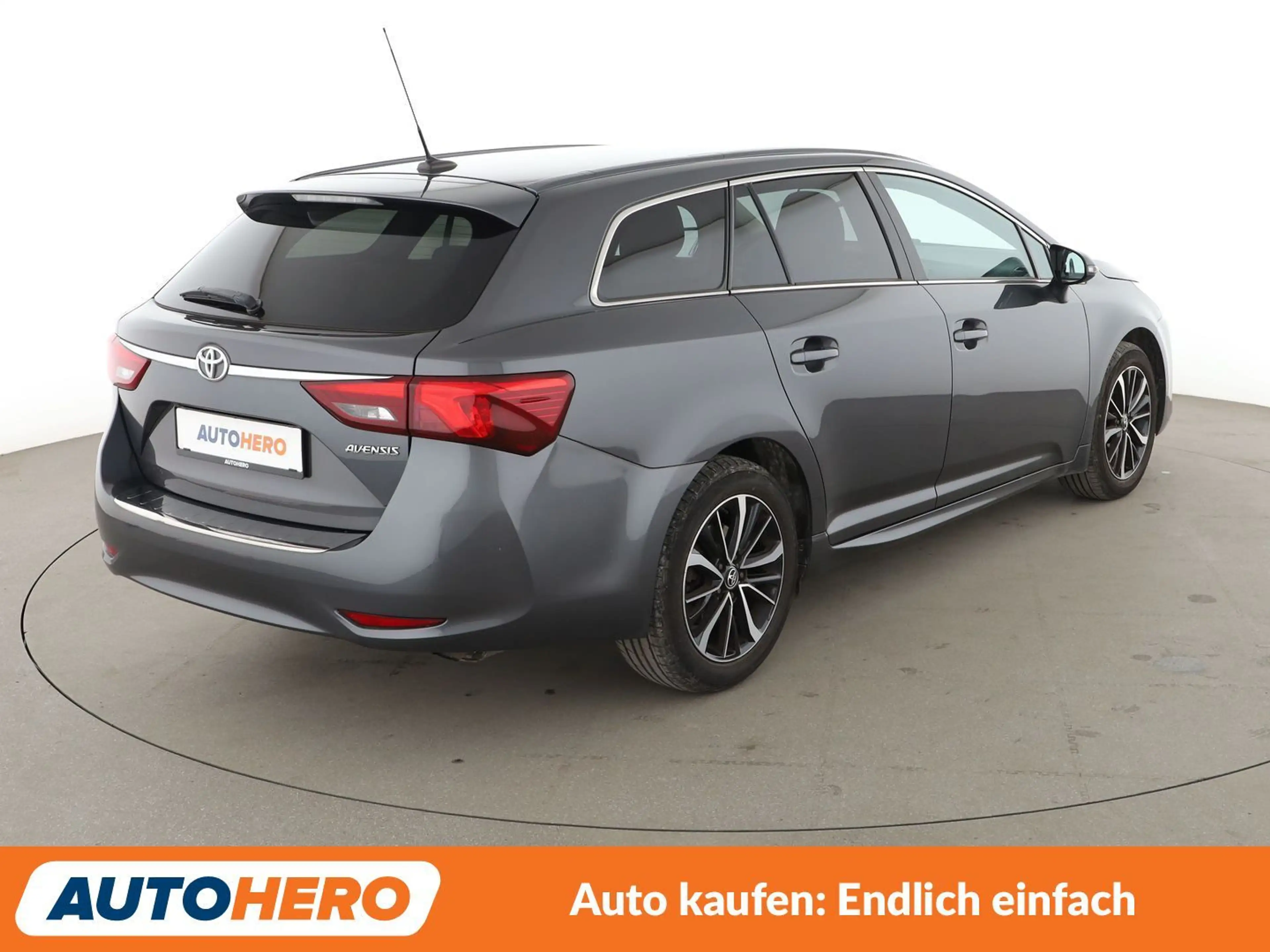 Toyota Avensis 1.8 Team D *NAVI*TEMPO*CAM*SHZ*ALU*KLIMA* — photo 6