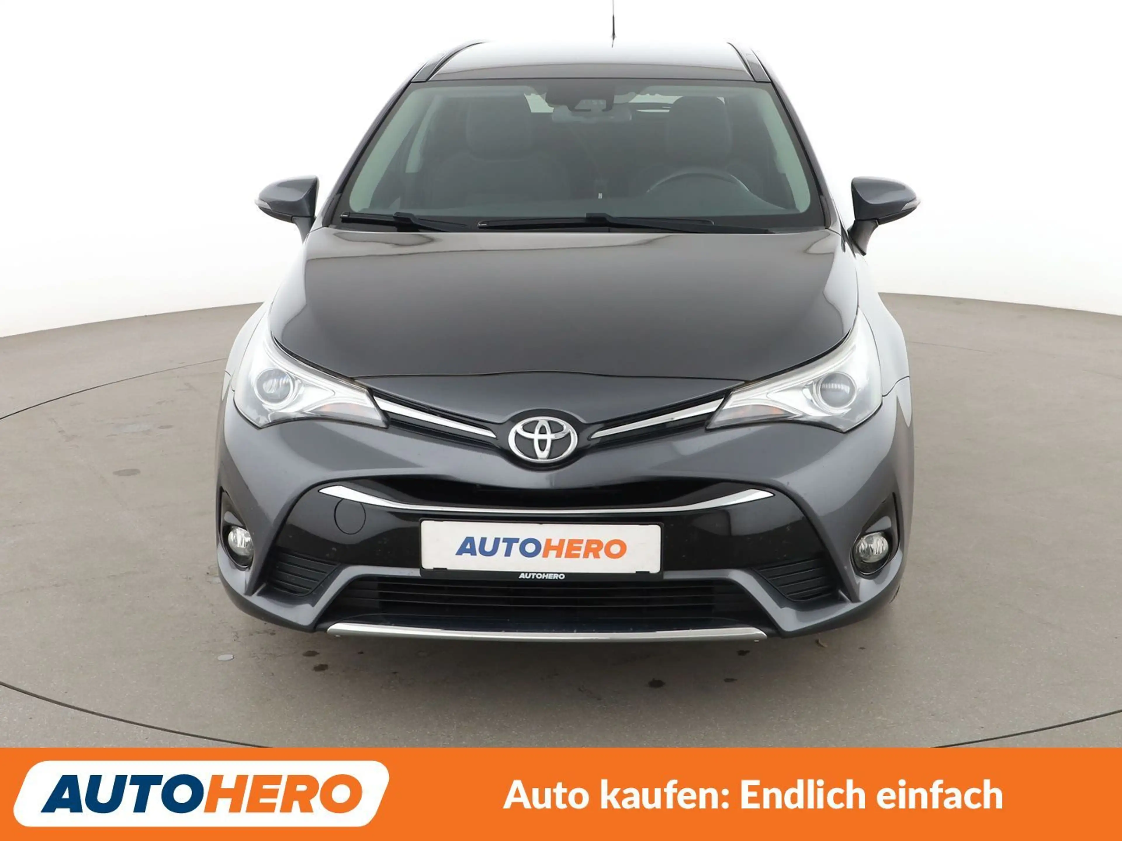 Toyota Avensis 1.8 Team D *NAVI*TEMPO*CAM*SHZ*ALU*KLIMA* — photo 9