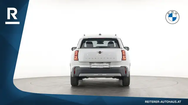 Mini Countryman view 5