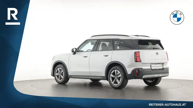 Mini Countryman view 4