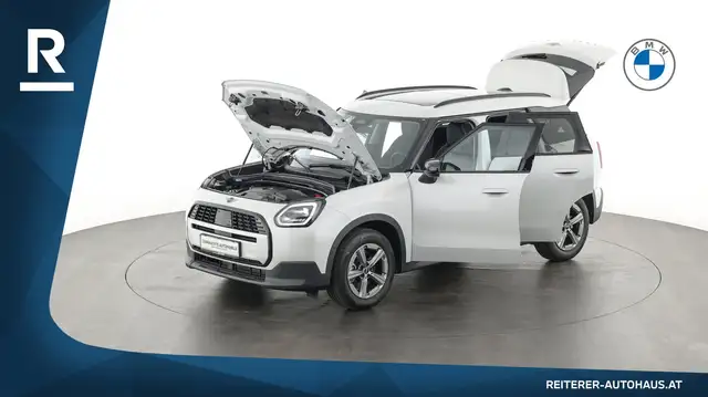 Mini Countryman view 9