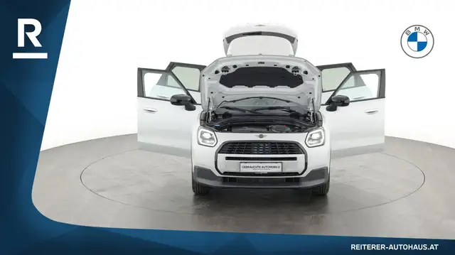 Mini Countryman view 8