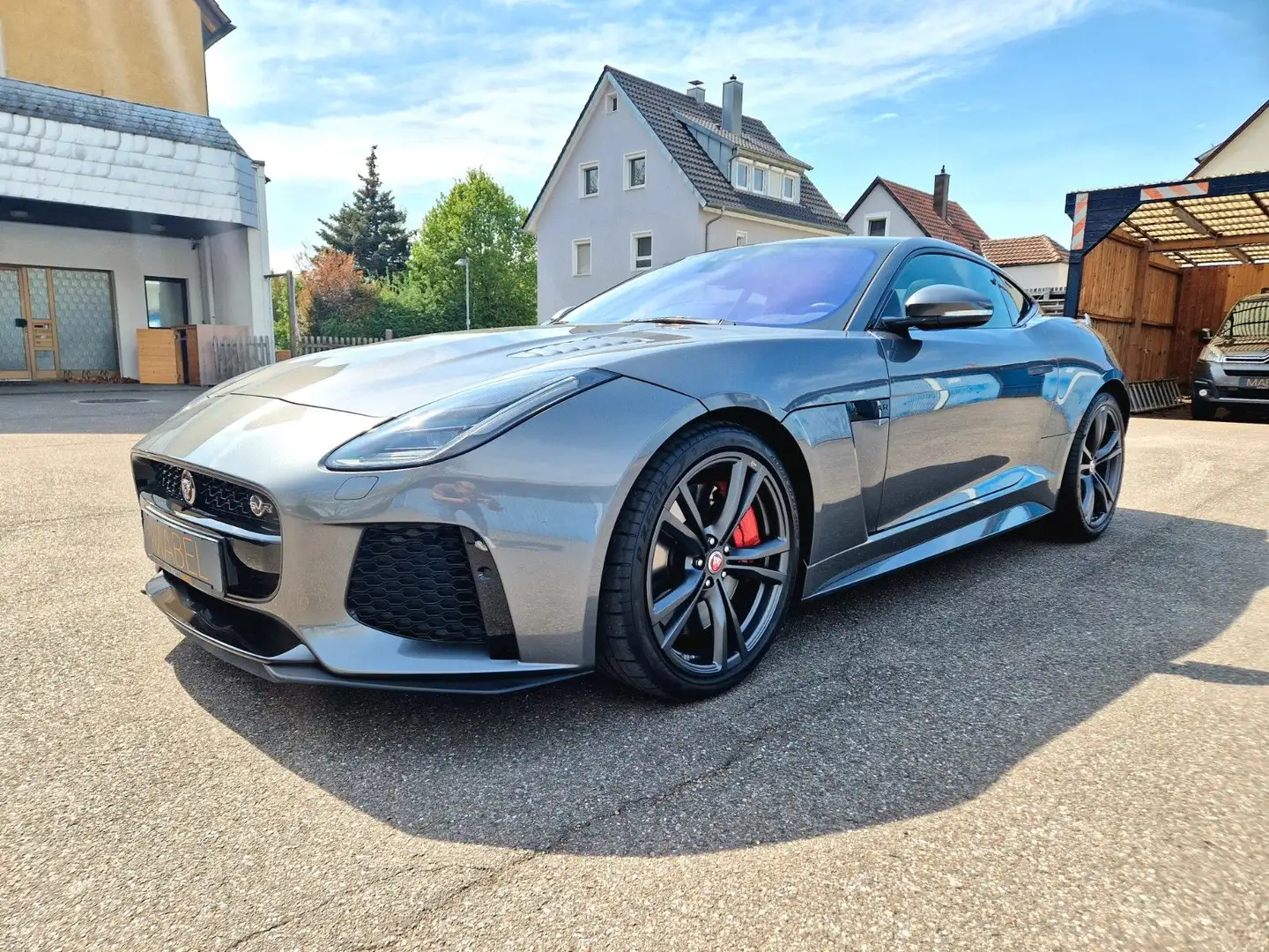 Jaguar F-Type Coupe SVR 5.0L V8 Kompressor AWD Grau - 1