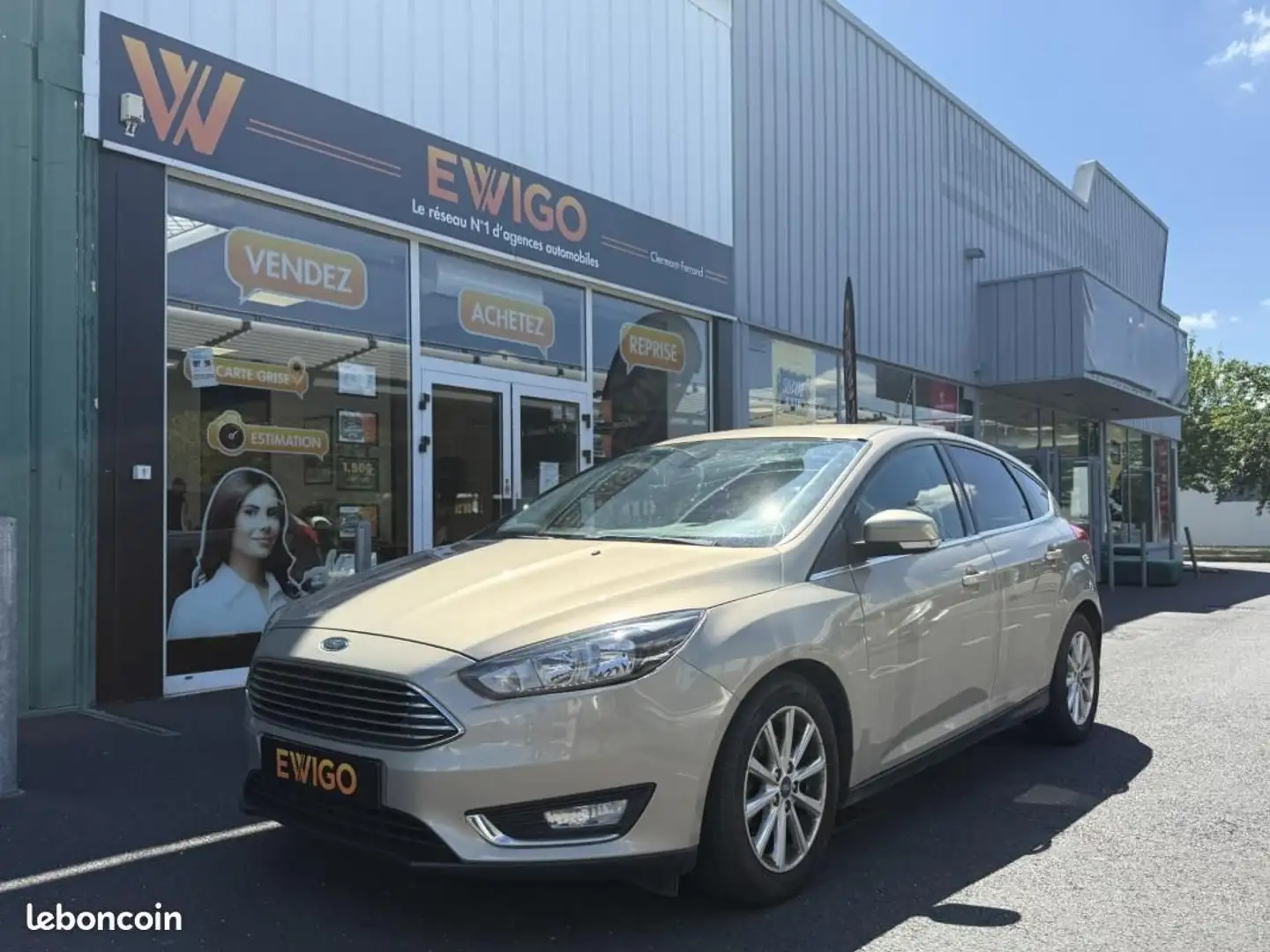 Ford Focus 1.0 SCTI ECOBOOST 125 TITANIUM START-STOP RADAR AR Gris - 1