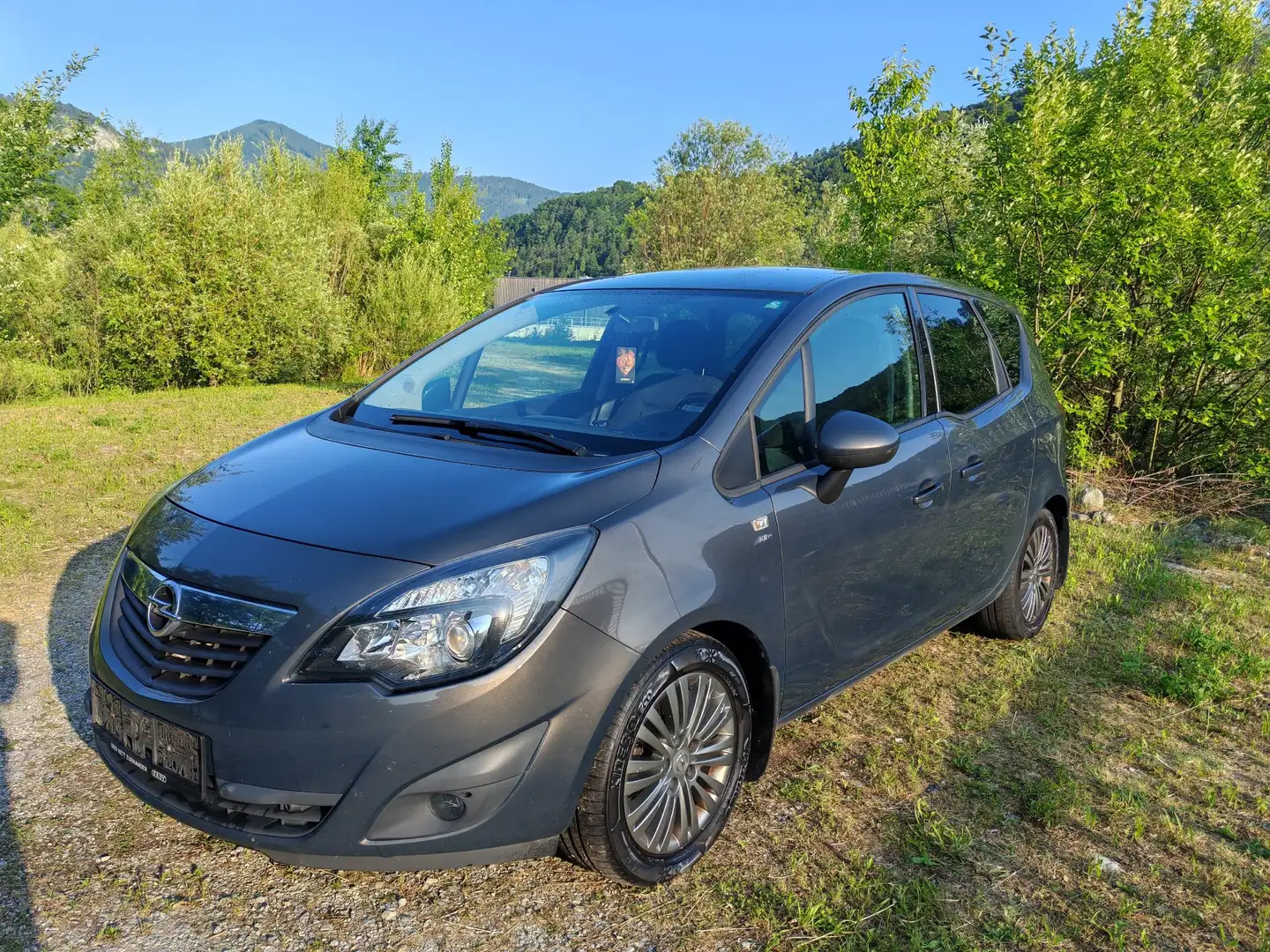 Opel Meriva 1,7 CDTI Ecotec Active Start Grau - 1