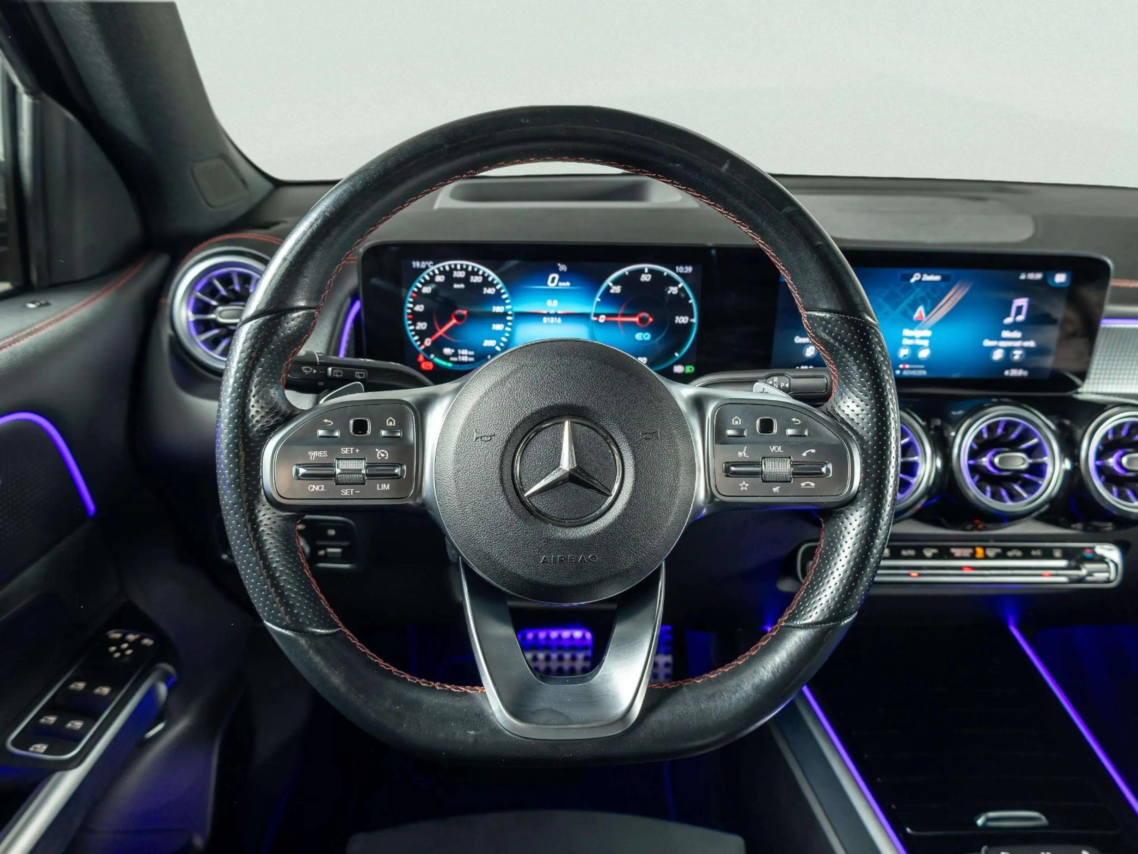 Mercedes-Benz EQB 250 AMG Line 67 kWh | Panorama dak — photo 14