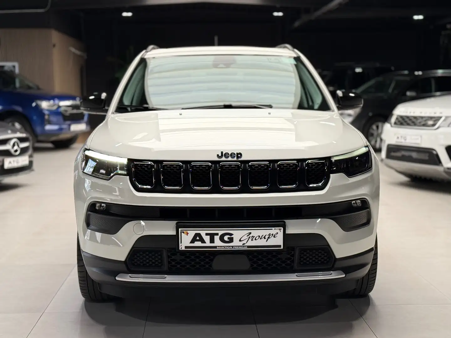 Jeep Compass 1.3 T4 4XE PLUG IN HYBRID TVAC 27000KM FULL OPTS Negro - 2